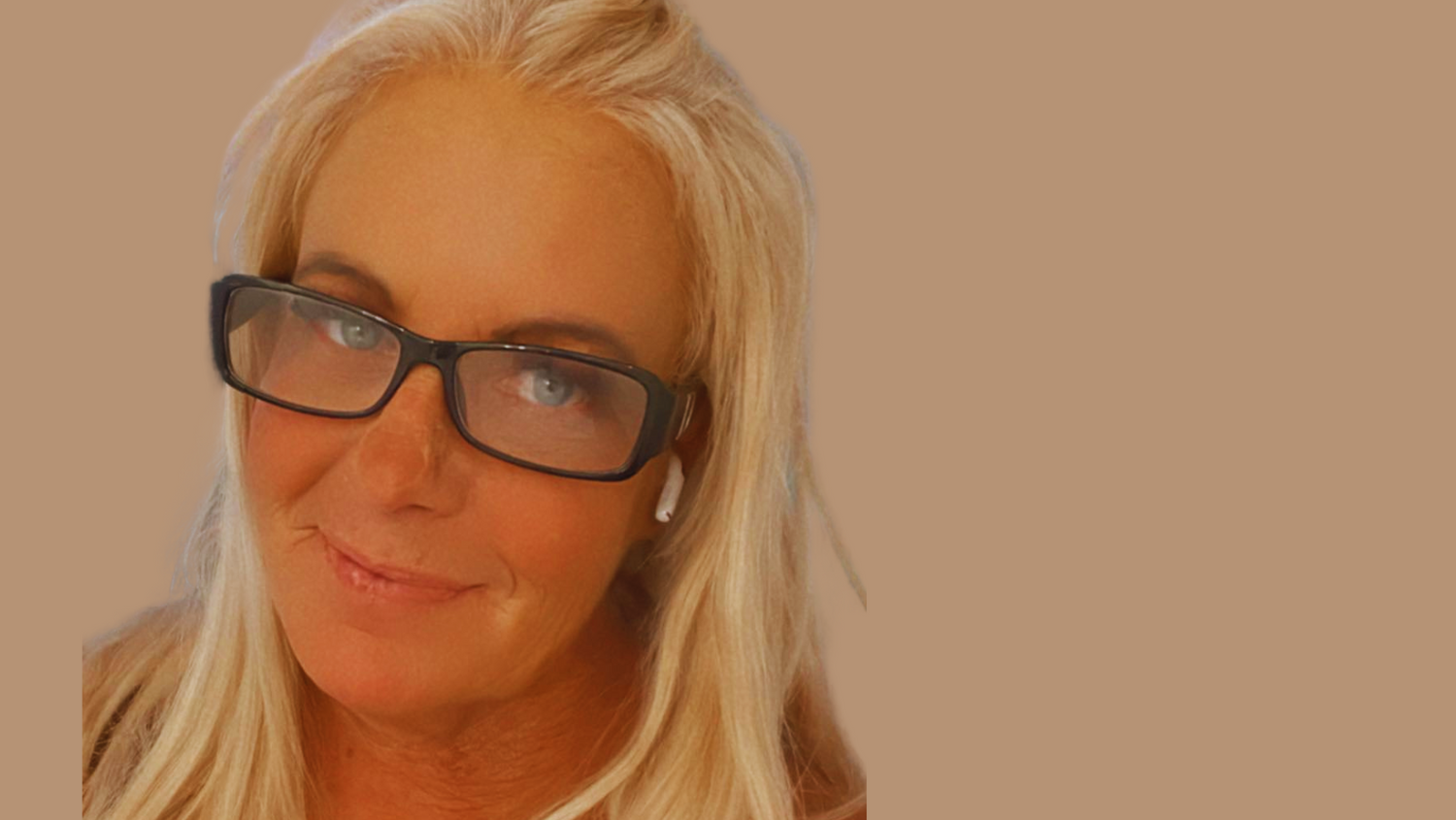 Sunshine Coast Sex Therapist, Relationships Coach & Confidence Booster –  The Queen Of Sensuality